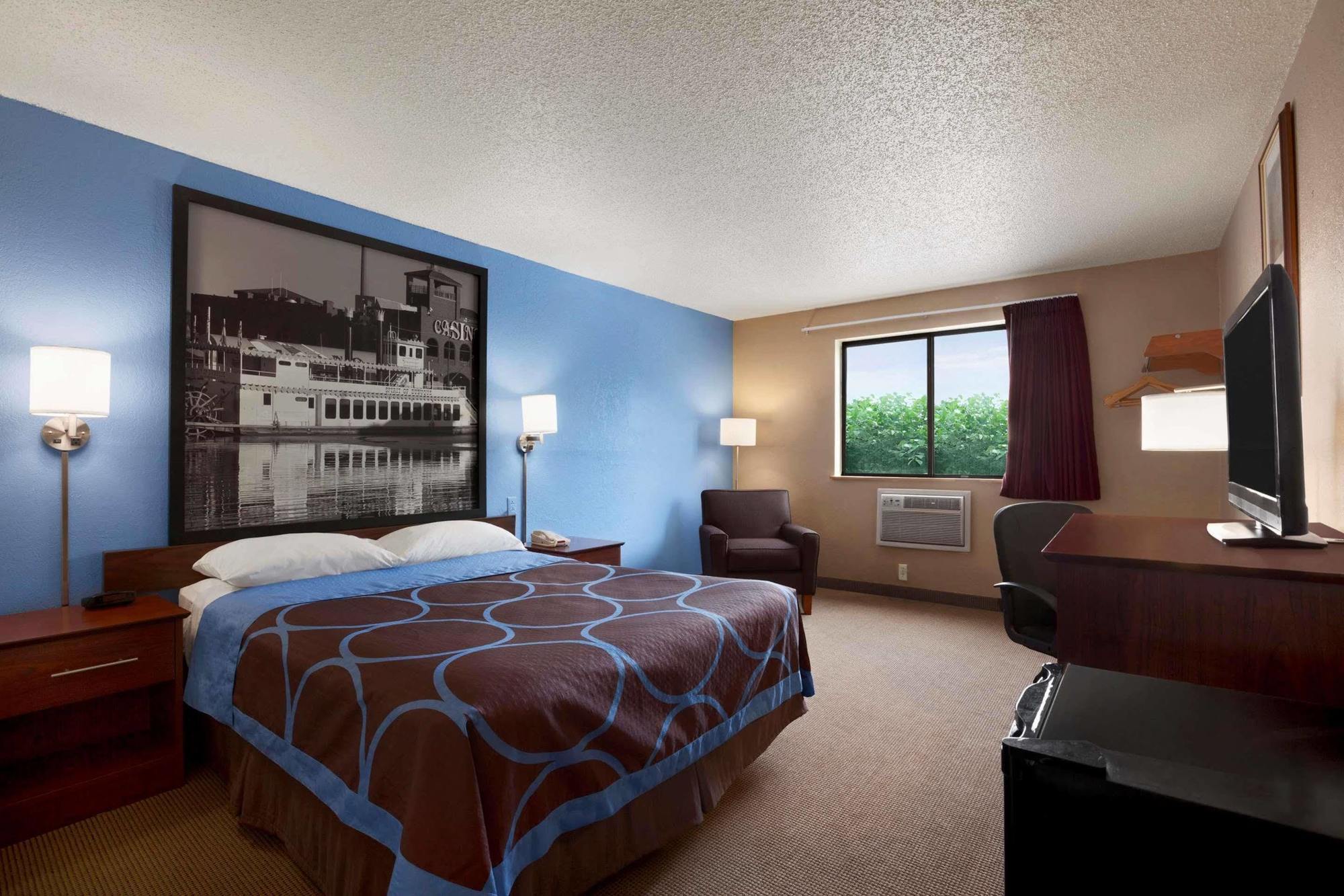 Super 8 By Wyndham Dubuque Motell Exteriör bild