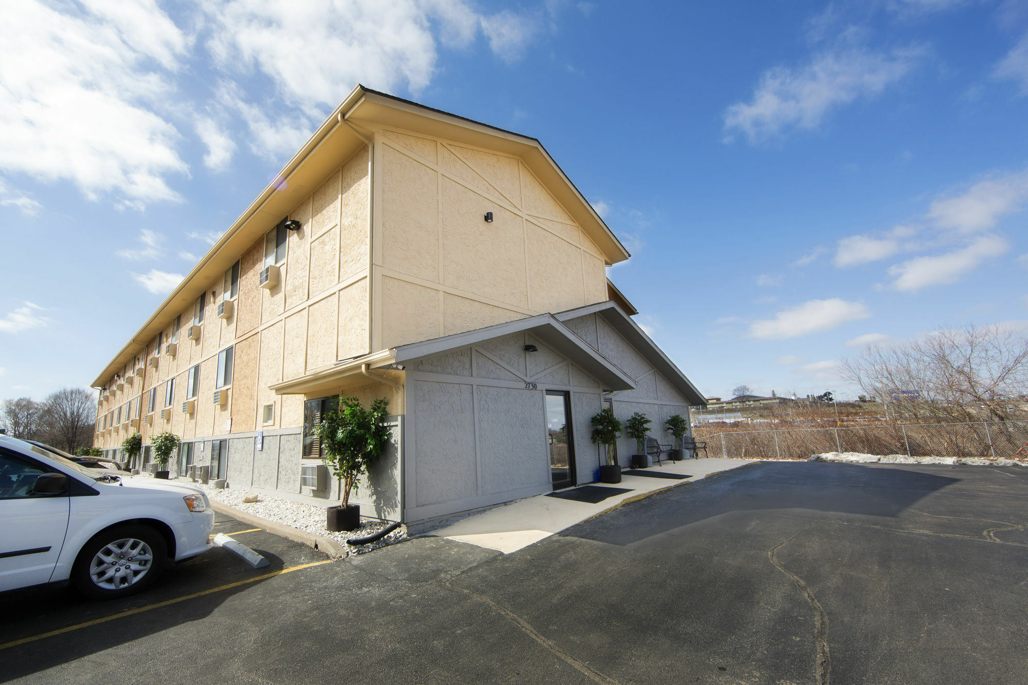 Super 8 By Wyndham Dubuque Motell Exteriör bild